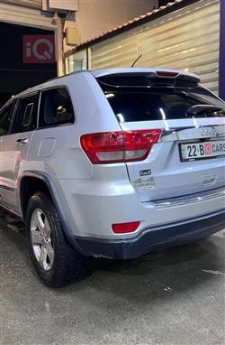 جیپ گراند شیرۆکی